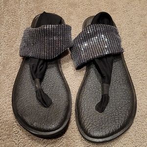 Sanuk Black sequin sling sandals size 9